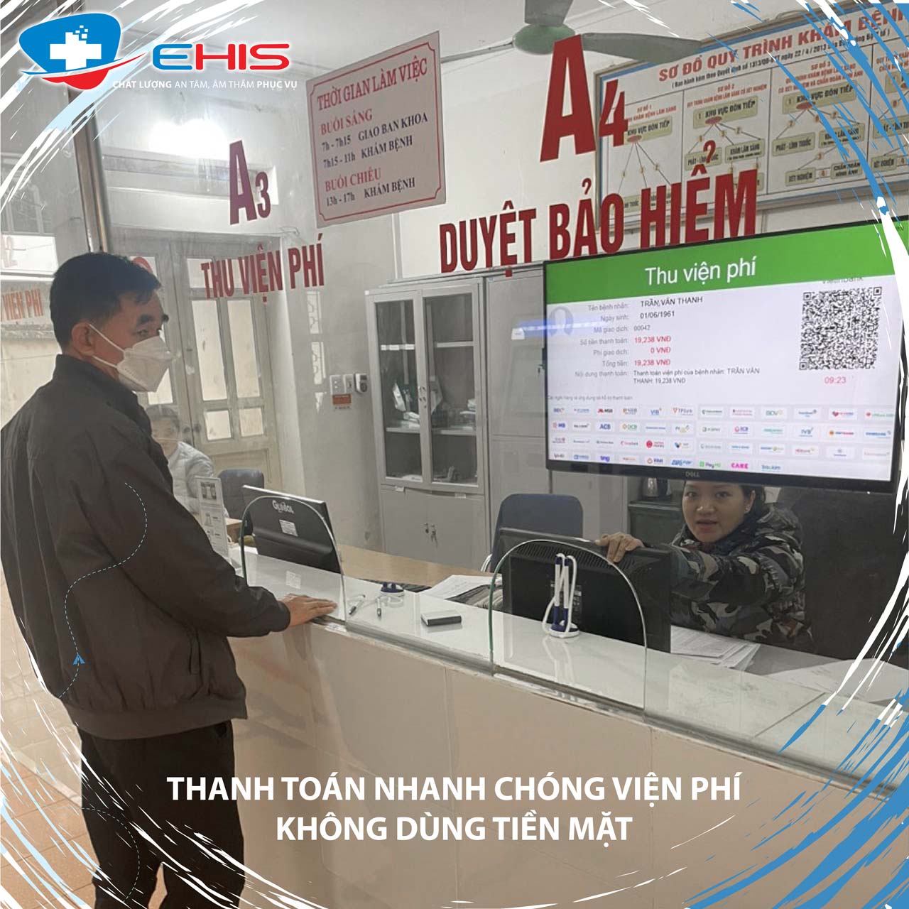 Người bệnh thanh toán viện phí không dùng tiền mặt bằng ứng dụng EHIS của Song Ân tại Điện Biên