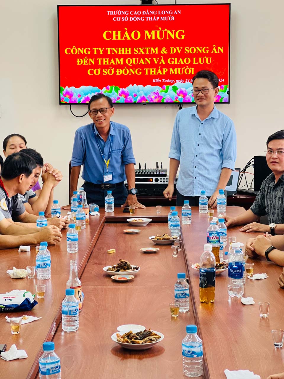 Sinh viên Cao đẳng Long An tham gia chương trình giao lưu tại doanh nghiệp Song Ân