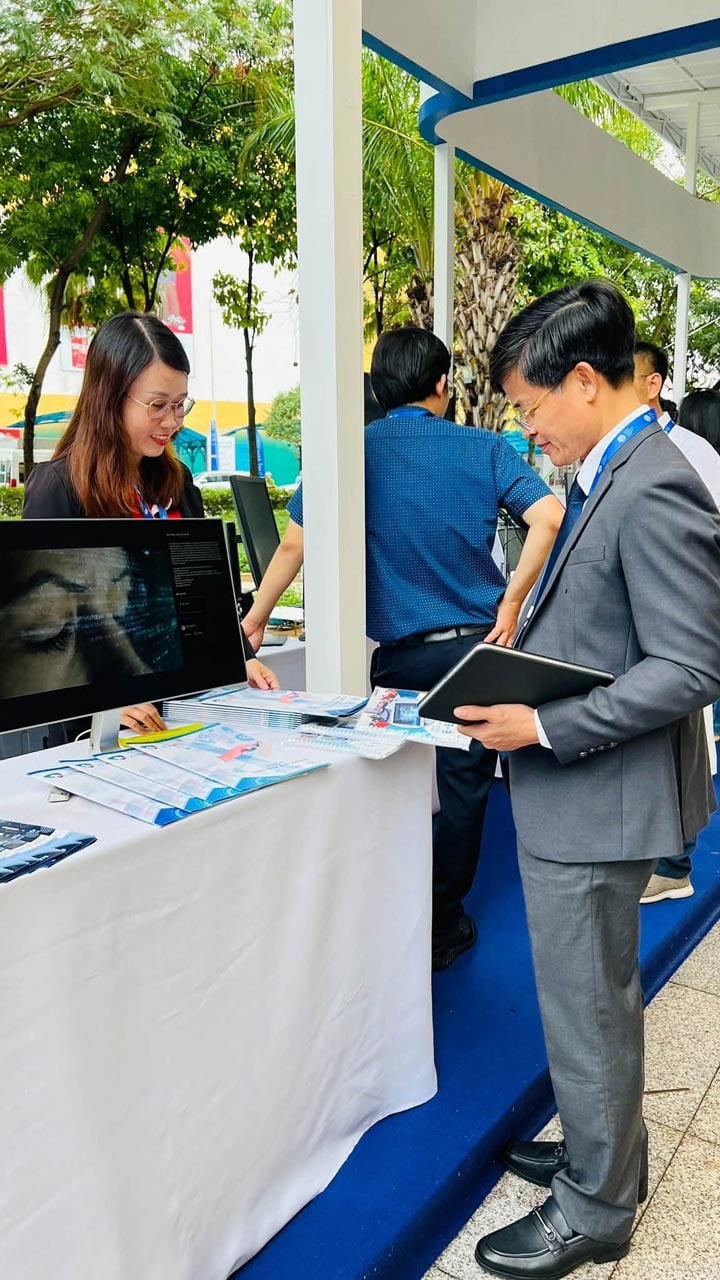 Song Ân trình diễn giải pháp Bệnh án điện tử tại FD 2026