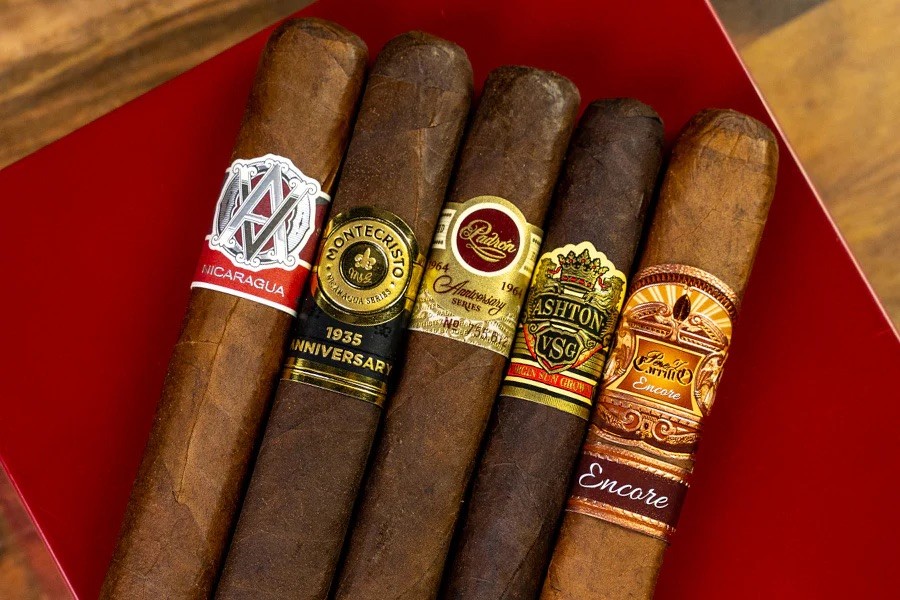 Xì Gà Box-Pressed Được Tạo Ra Như Thế Nào?