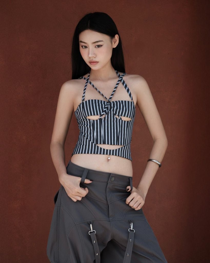 REVIEW: ASAEMON TOP (NAVY STRIPES) & CAELUS PANTS (GREY)