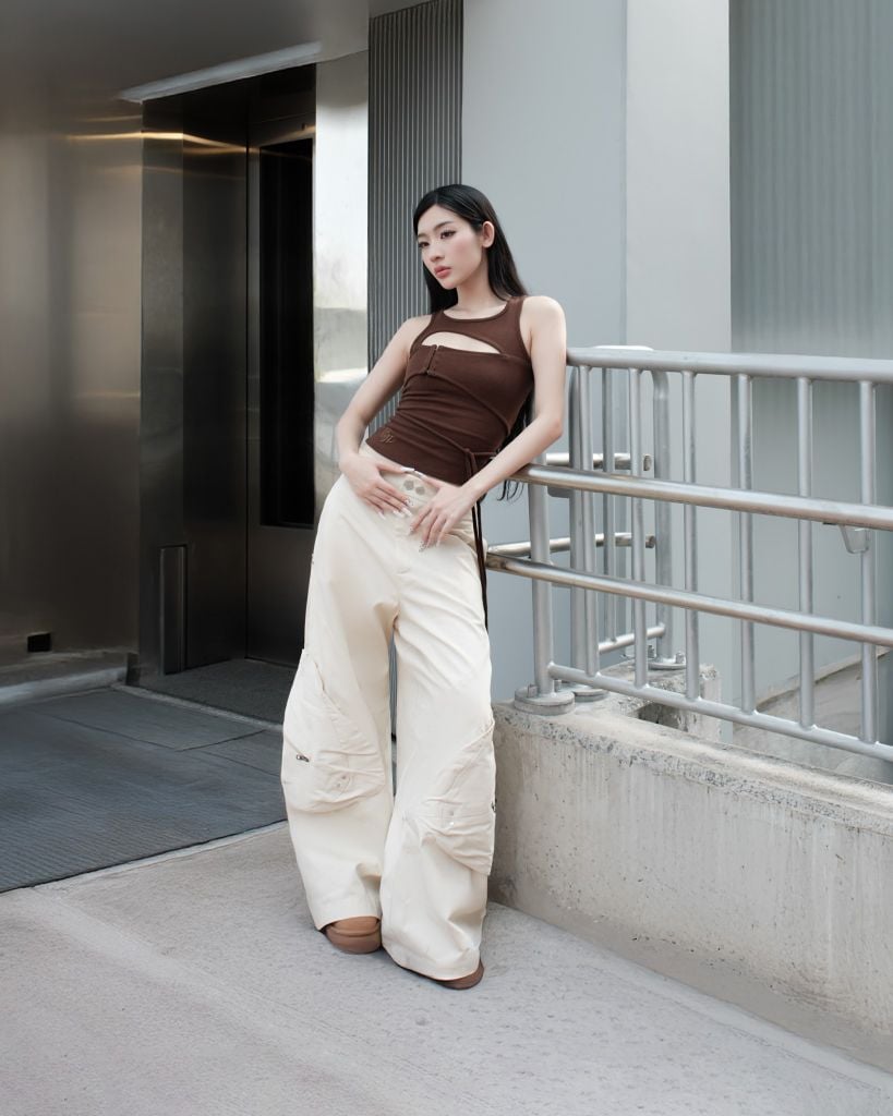 REVIEW: CONRAD SLEEVELESS TOP (BROWN)