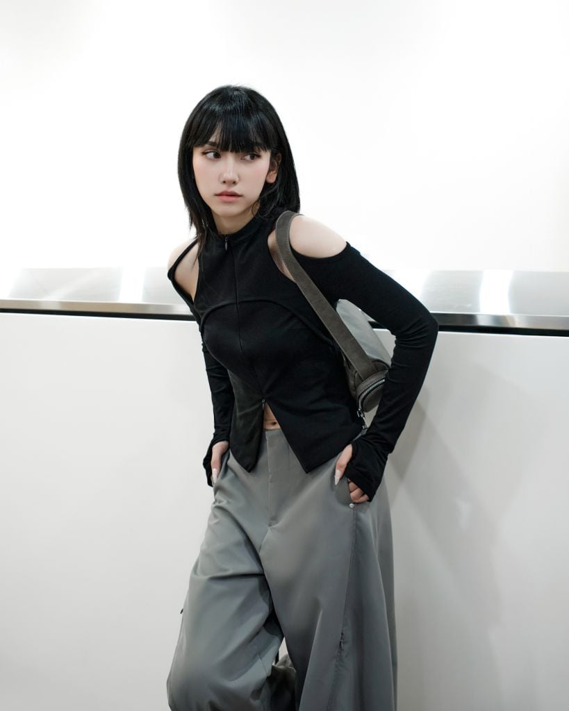 REVIEW: CASPIAN LONG SLEEVE TOP (BLACK) & LUDOVIC PANTS (GREY)