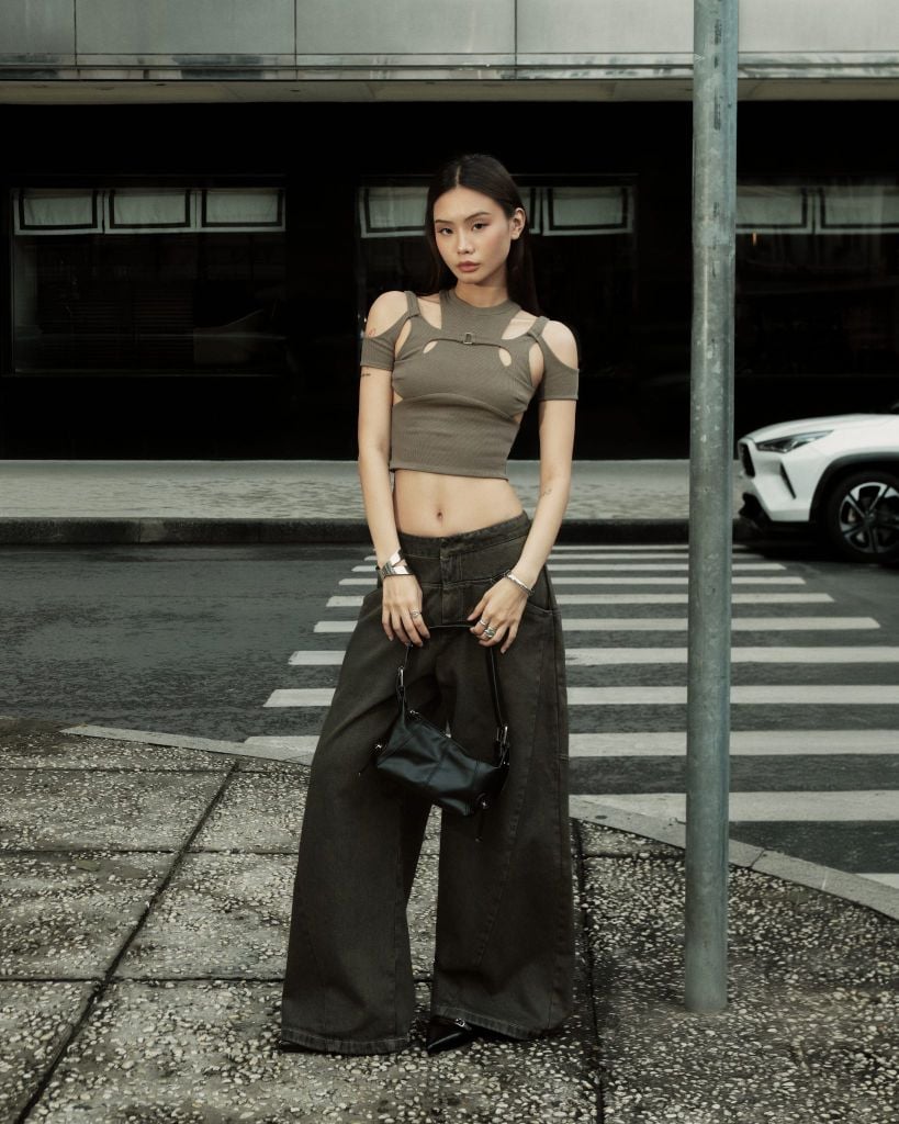REVIEW: TAWNY TOP (ARMY GREEN) & SEYMOUR PANTS VER JEAN (BROWNISH GRAY)