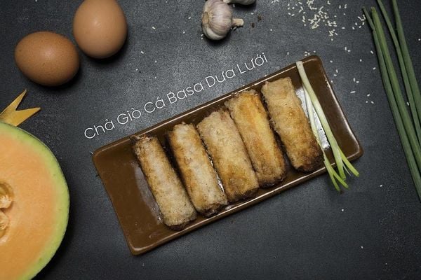 CHẢ CÁ BASA VÀ DƯA LƯỚI BIỂN HOÀNG GIA