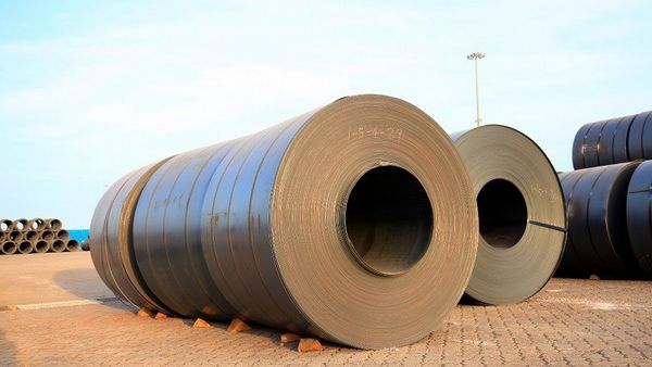 Lượng thép nhập khẩu chính của EU có thể giảm hơn 30%