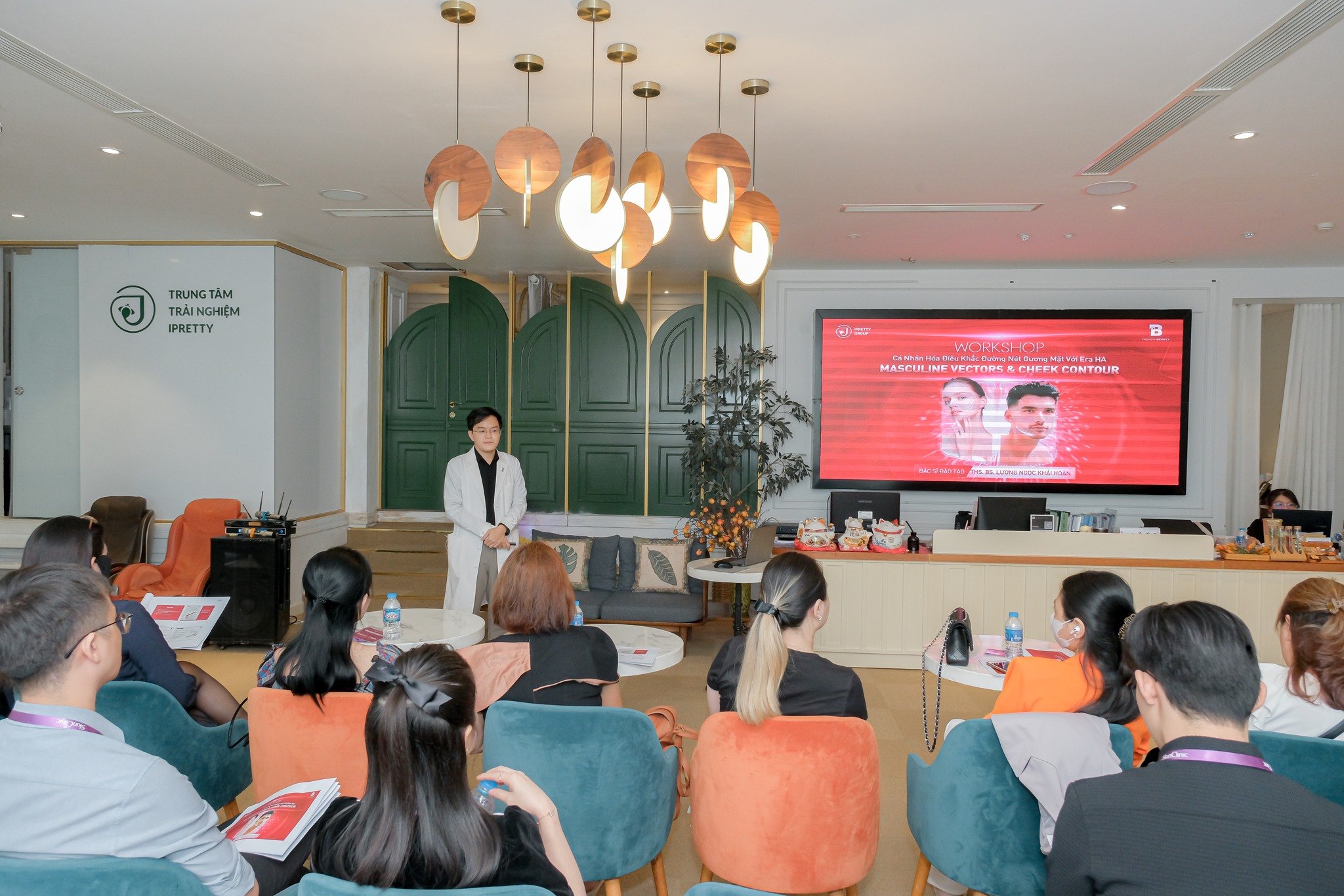 Workshop cá nhân hóa điêu khắc gương mặt cùng EraHA