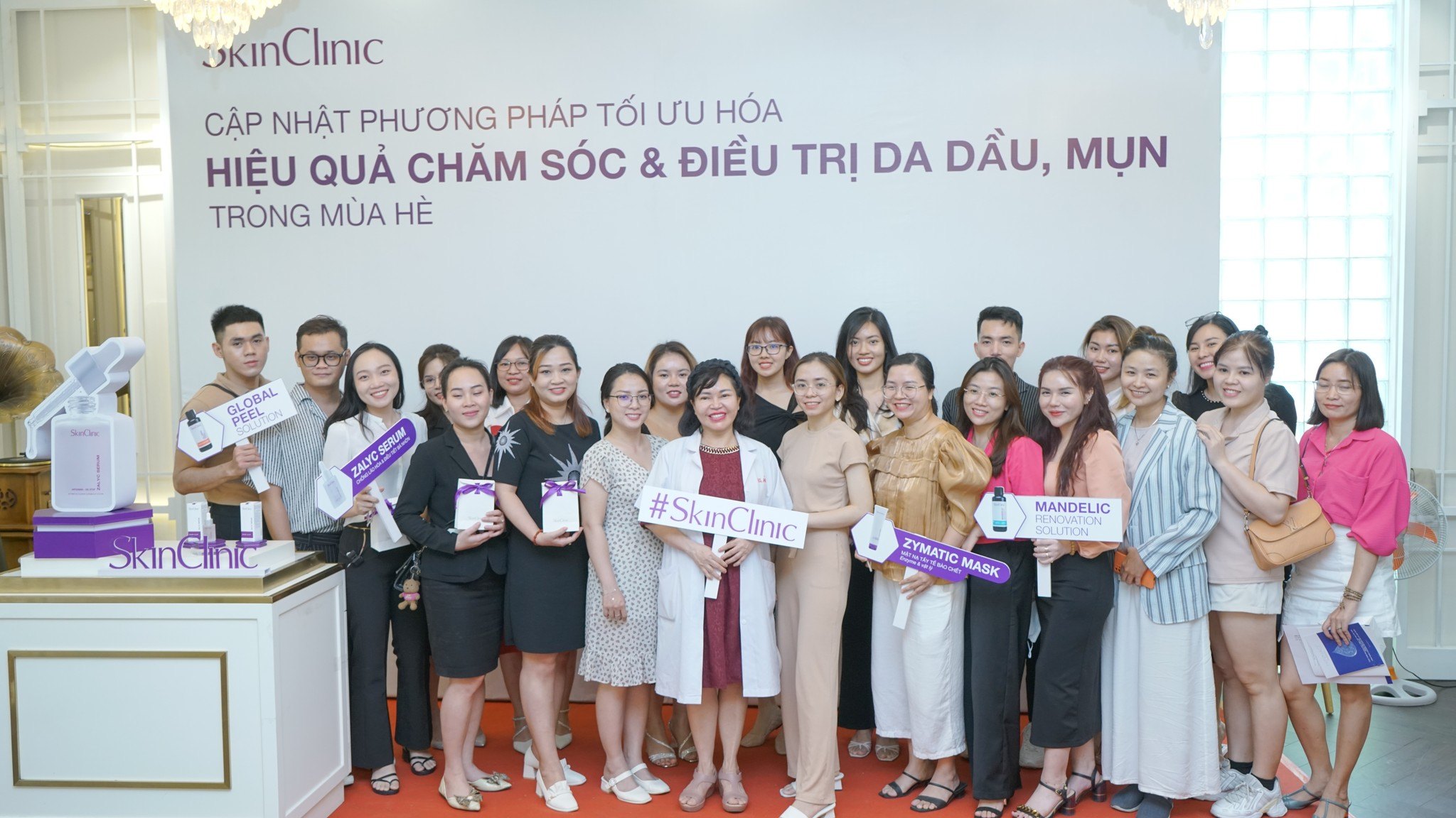 Workshop Tối ưu hiệu quả chăm sóc và điều trị da dầu, mụn mùa hè