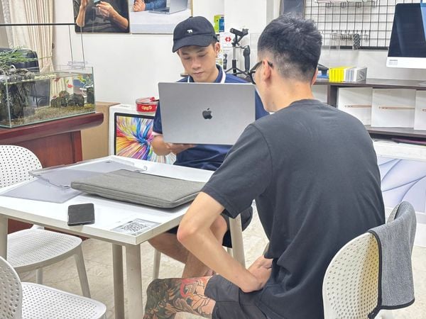 Chuyện nhà MTLS: Khi một chiếc MacBook tìm đúng người bạn đồng hành
