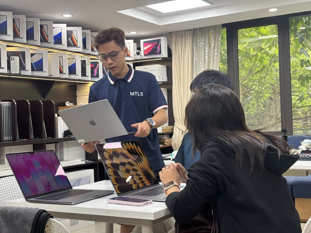 Mỗi chiếc MacBook, một câu chuyện riêng tại MTLS