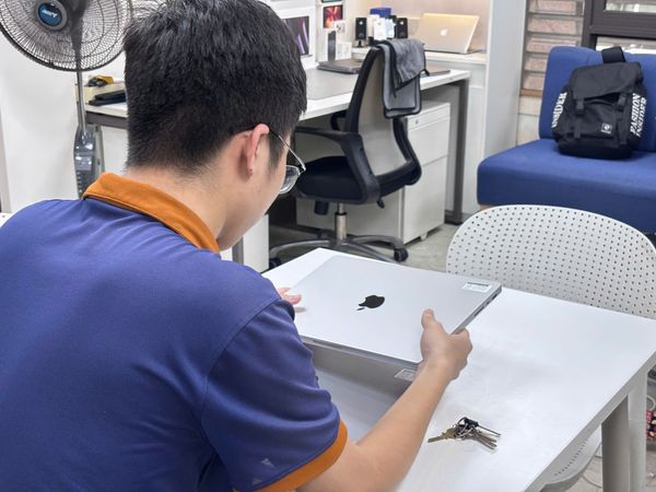 Hành trình tìm 'người bạn đồng hành' tại MTLS: Hơn cả một chiếc MacBook