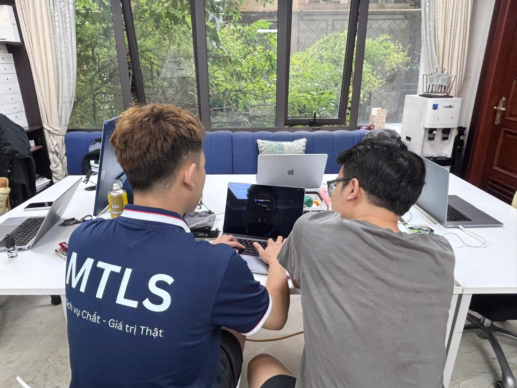Hà Nội mưa gió, và câu chuyện tìm thấy 'người bạn' ở MTLS