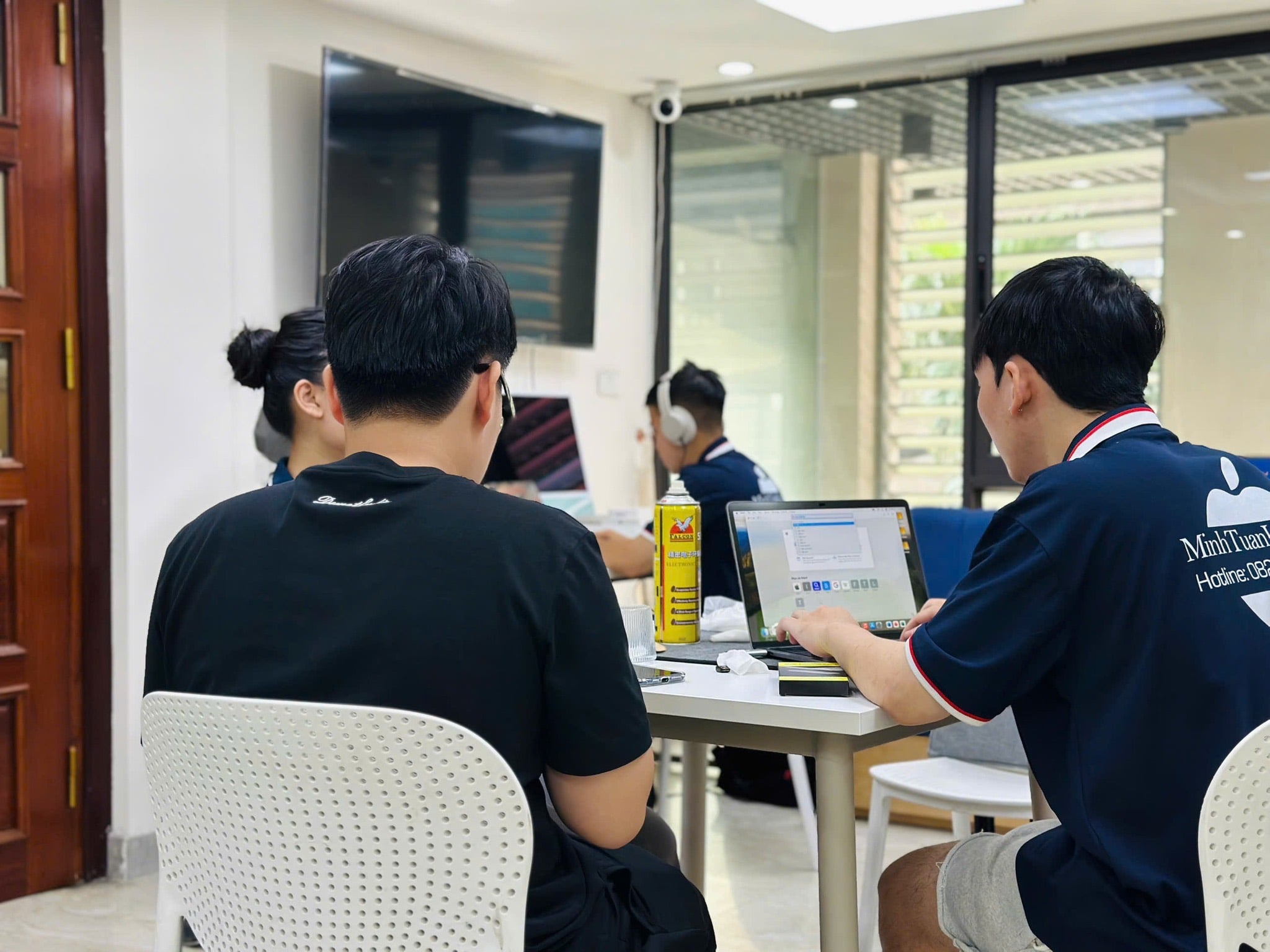Không phải hiệu suất lúc nào cũng quan trọng nhất, mà đôi khi là sự bền bỉ để đồng hành lâu hơn.