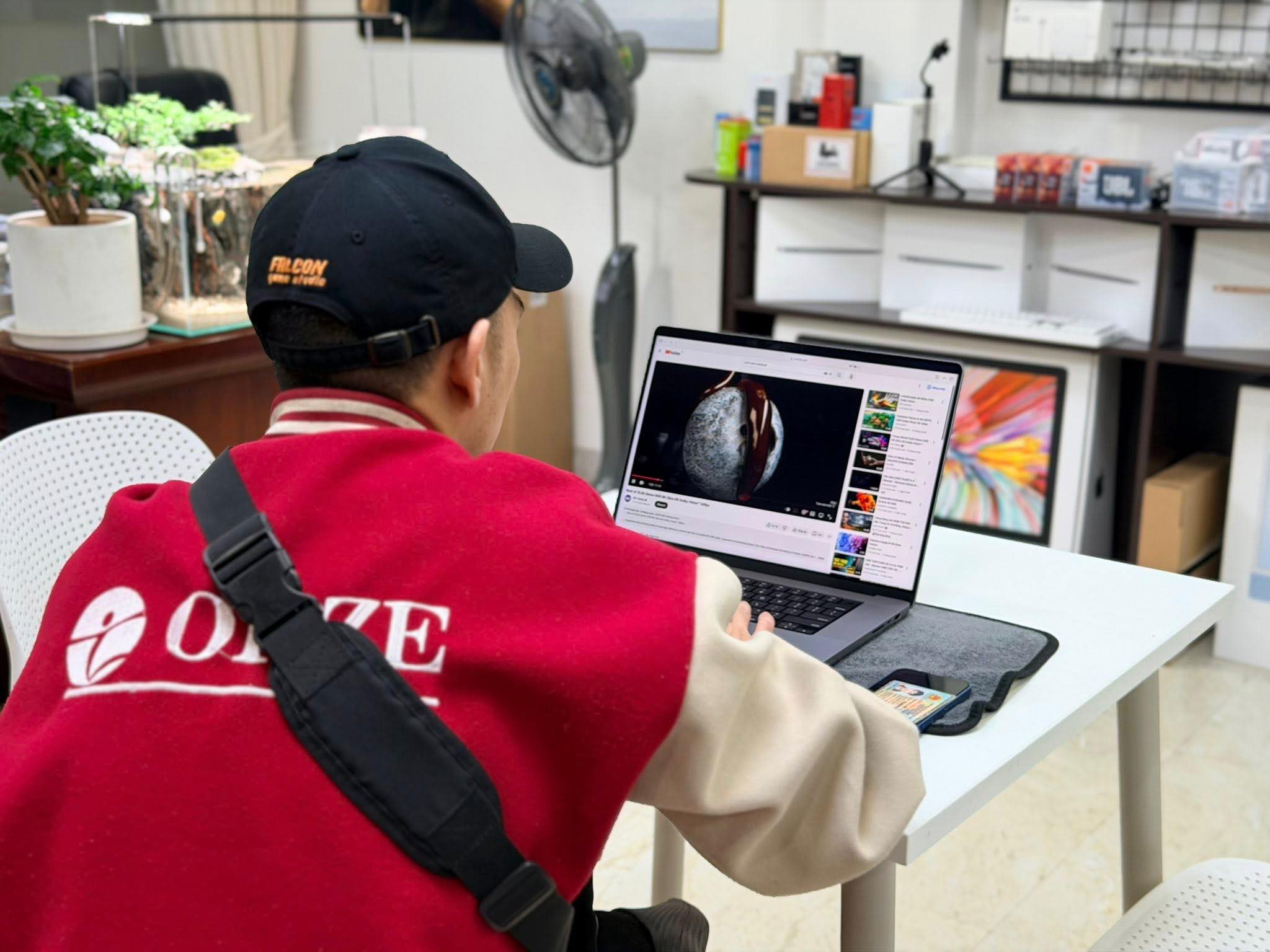 Lập trình viên chốt nhanh MacBook Pro 16inch M1 Pro – vì cấu hình mạnh, giá lại quá hời
