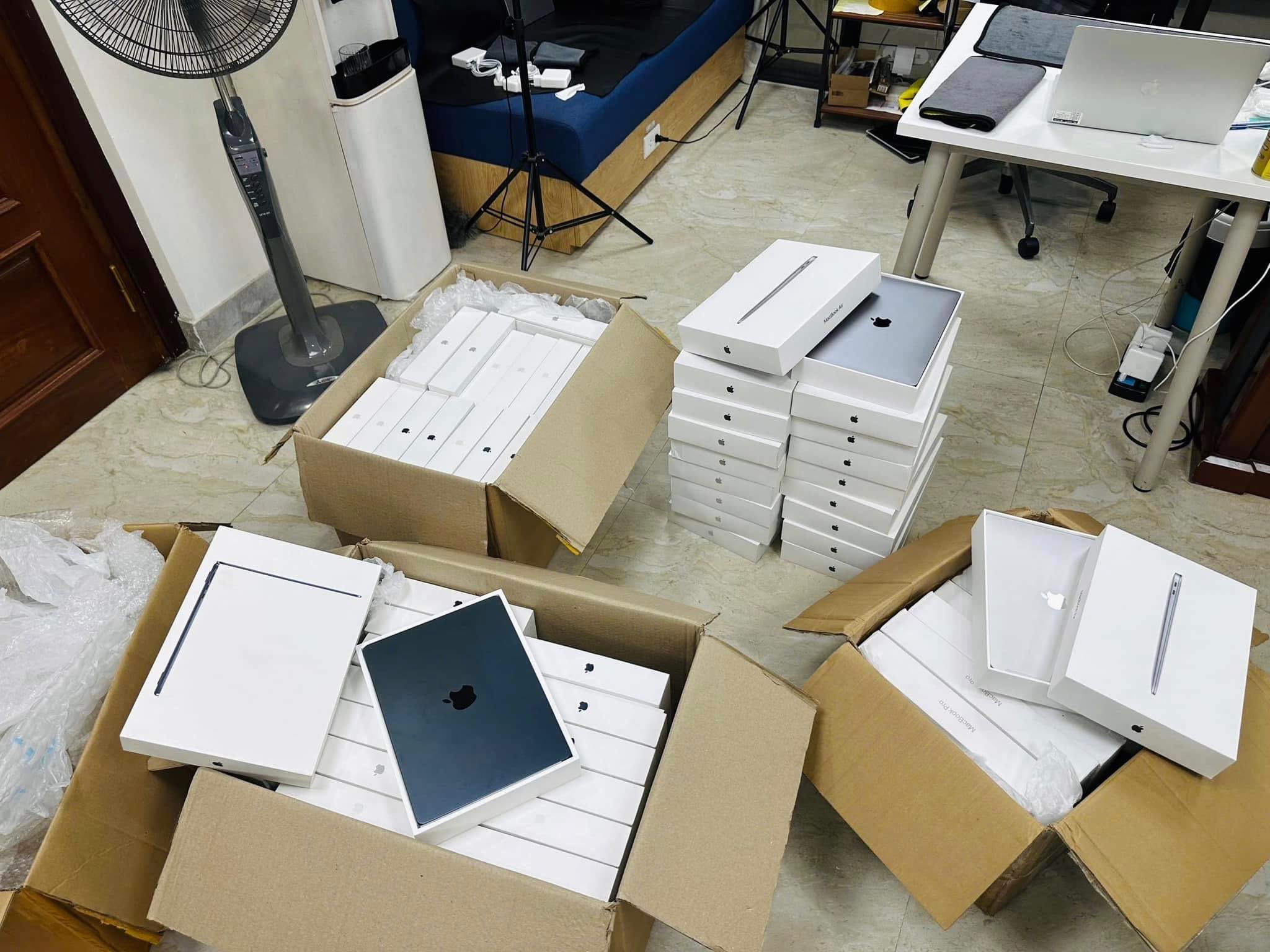 Hôm nay tại MTLS – “Biển” MacBook Air M1 & M2