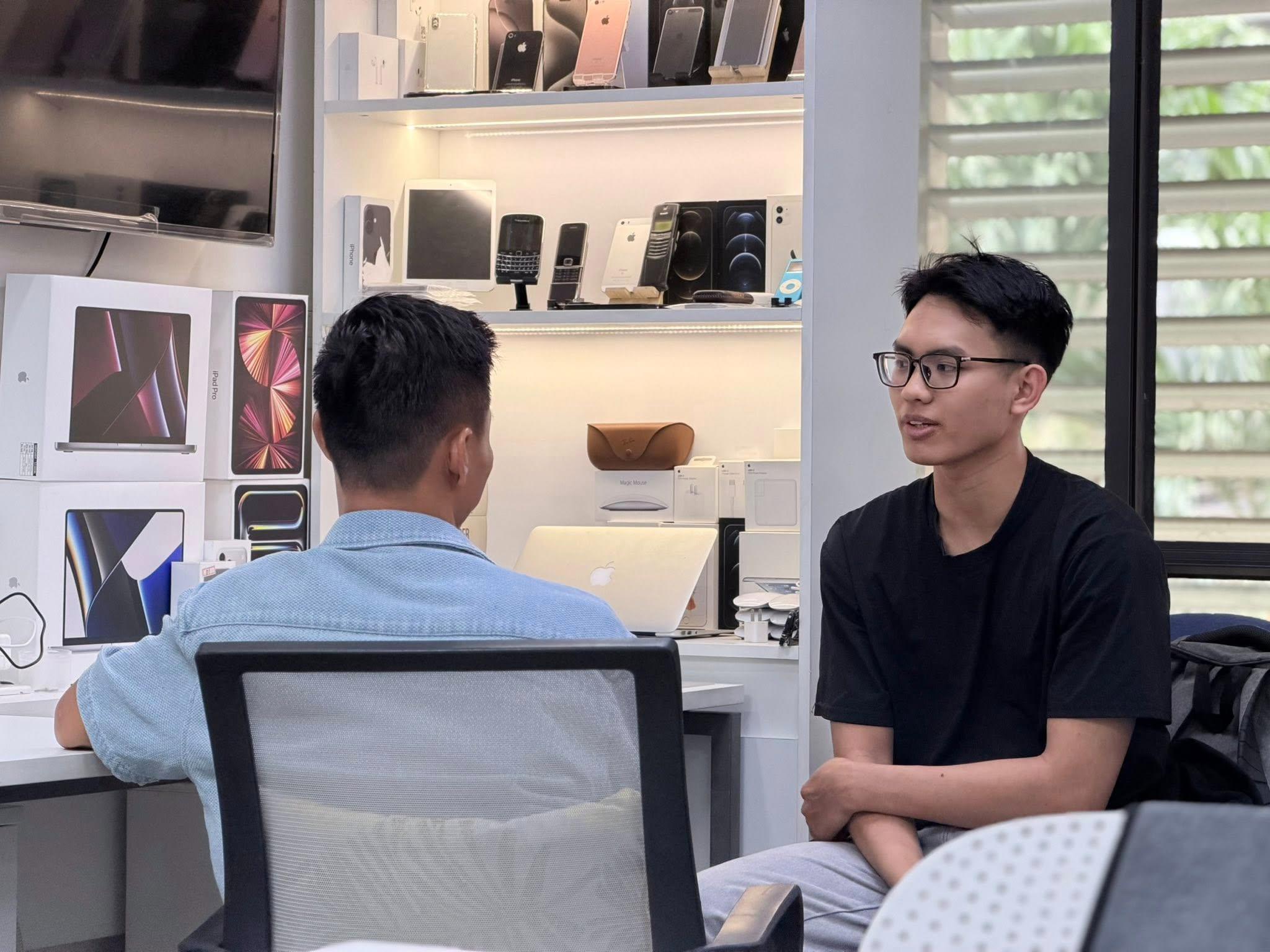 Khi Tài Chính Chưa Đủ Rộng, Tụi Mình Chọn Cách Giúp Khách Gần Hơn Với Chiếc Máy Phù Hợp