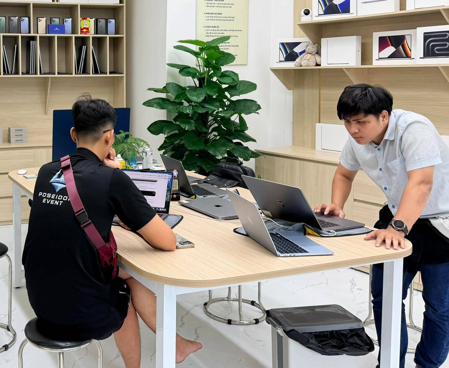Không Phải Bán Máy, MTLS Muốn Giúp Khách Hàng Chọn Đúng Chiếc MacBook Phù Hợp