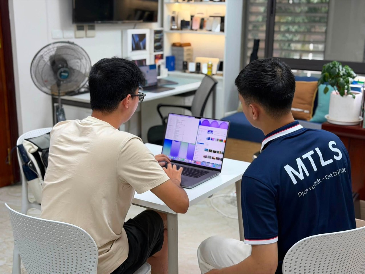 Chuyện về chiếc MacBook và ước mơ của một bạn sinh viên Thiết kế