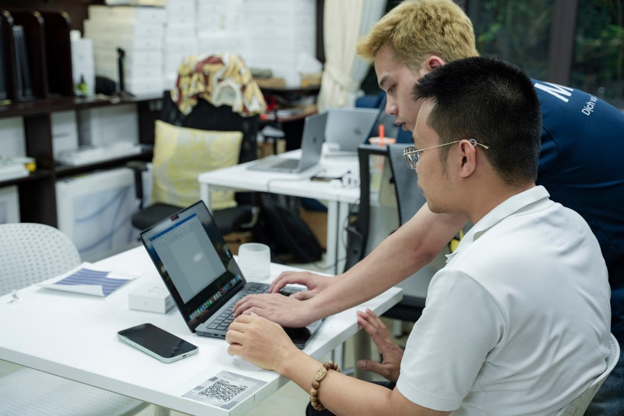 Chuyện về chiếc MacBook đầu tiên: Một khởi đầu mới tại MTLS