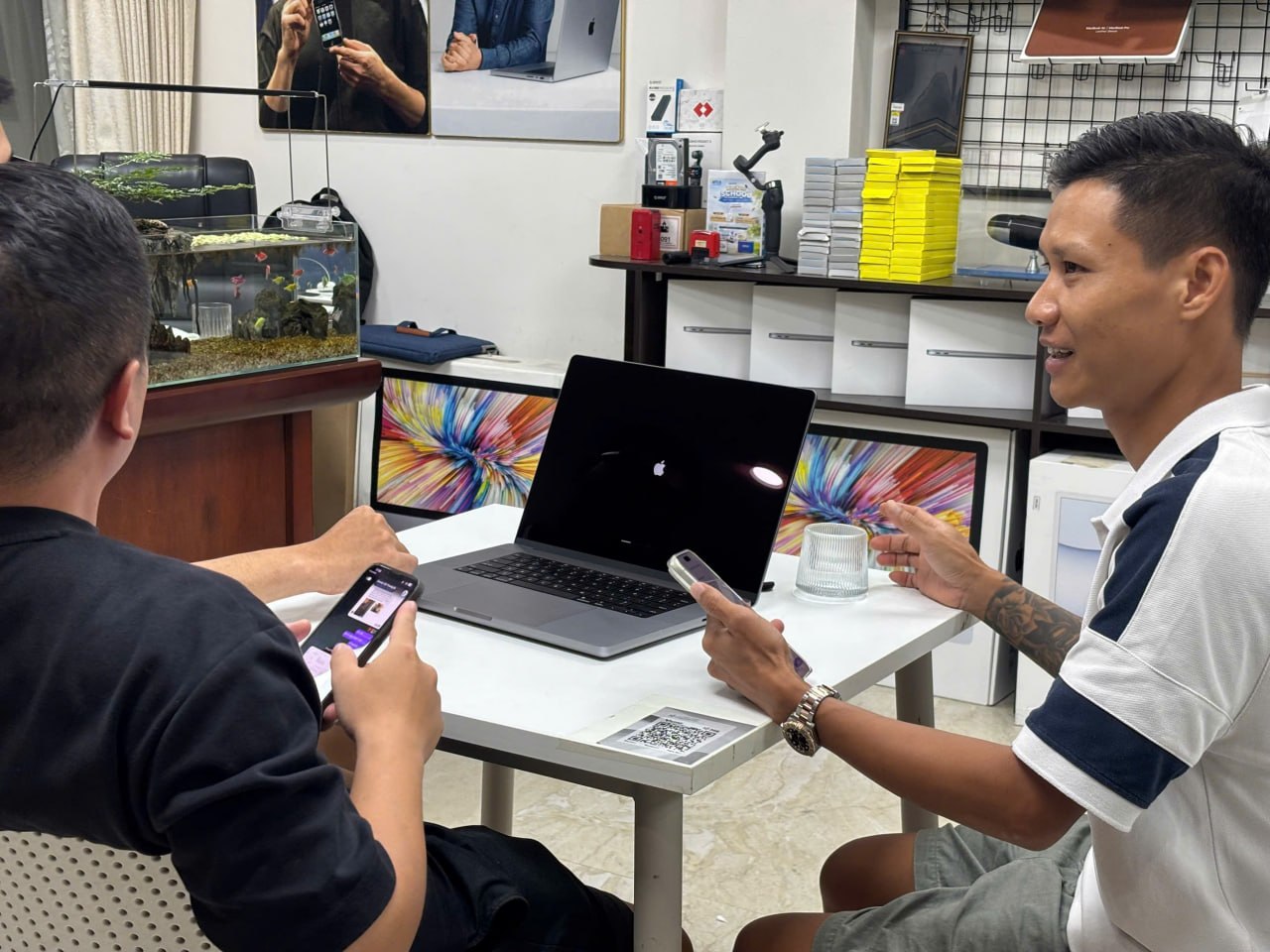 Hành trình lan tỏa 'Giá trị Thật' tại MTLS: Hơn cả một chiếc MacBook