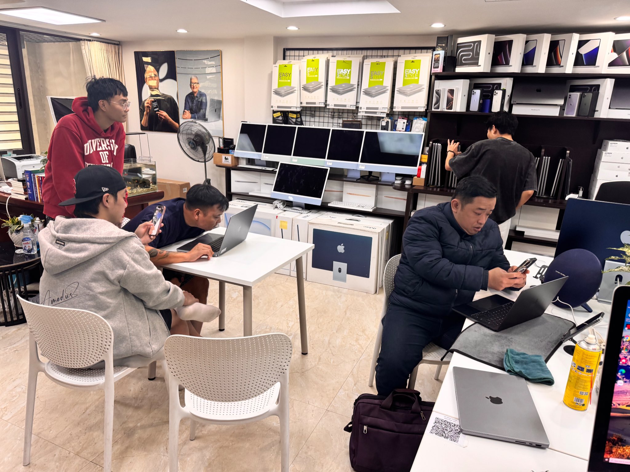 Buổi sáng ở MTLS cứ thế trôi qua — không ồn ào, không vội vã, chỉ có sự yên tâm khi khách đặt đúng niềm tin, và chúng mình làm đúng giá trị.