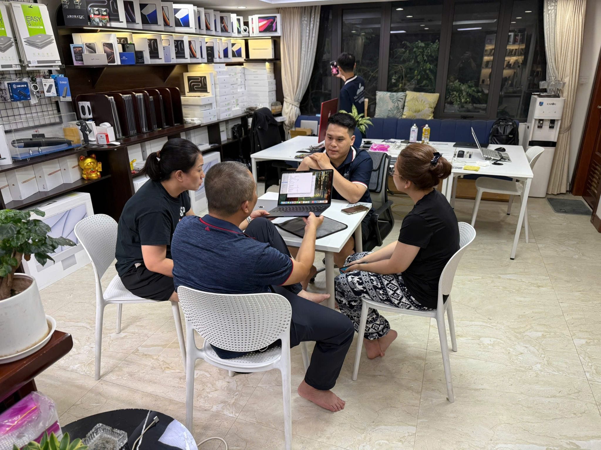 Ở MTLS, chúng tôi tư vấn thứ bạn cần — không phải thứ đắt nhất