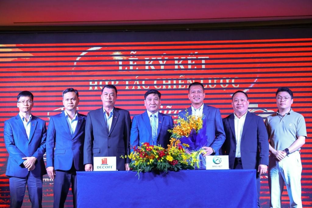 Lễ ký kết hợp tác chiến lược giữa Sao Việt và Decofi