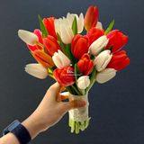 Hoa Cưới Cầm Tay Tulip Cho Nàng Dâu Trong Ngày Trọng Đại