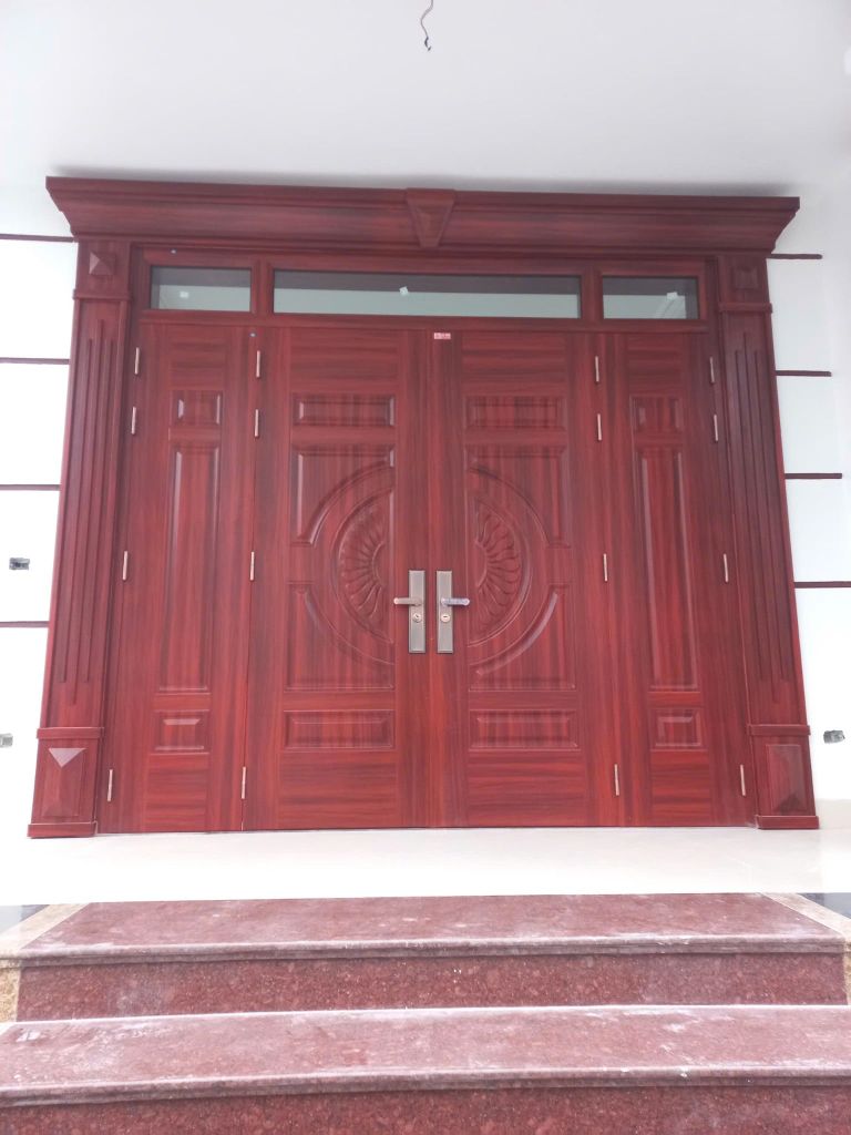 Công trình nhà em Minh - Vĩnh Lạc - Mỹ Đức, lắp đặt ngày 13/10/2025, màu Lim đỏ