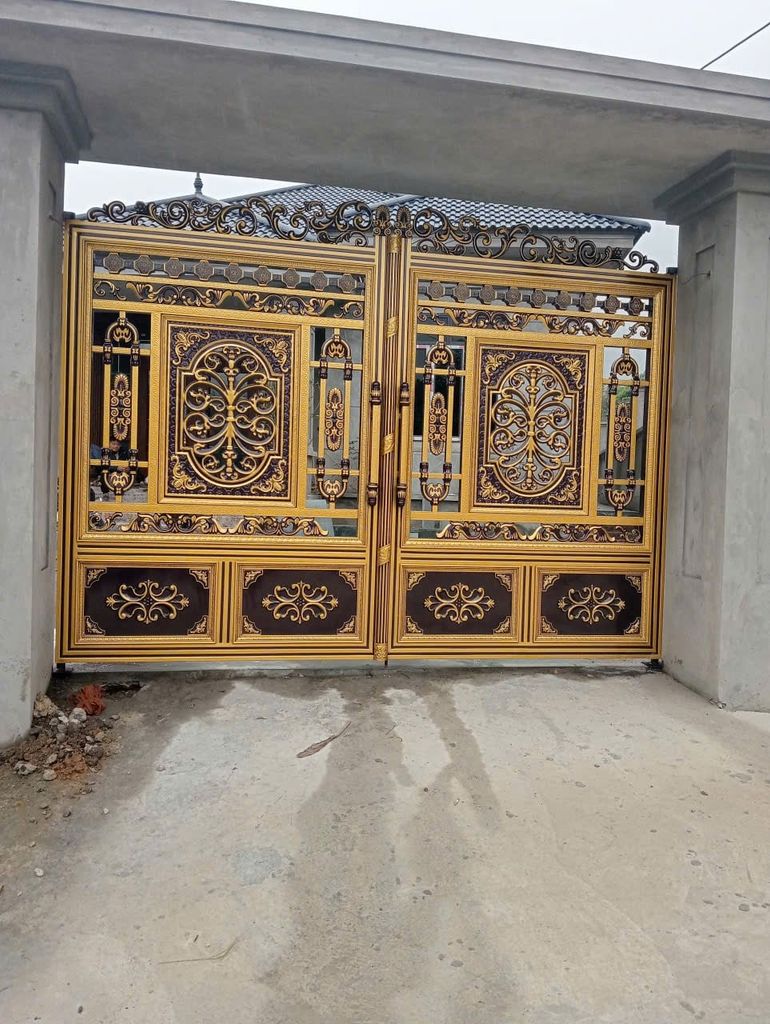 Công trình cổng inox sơn nung nhà anh Công - Hòa Bình