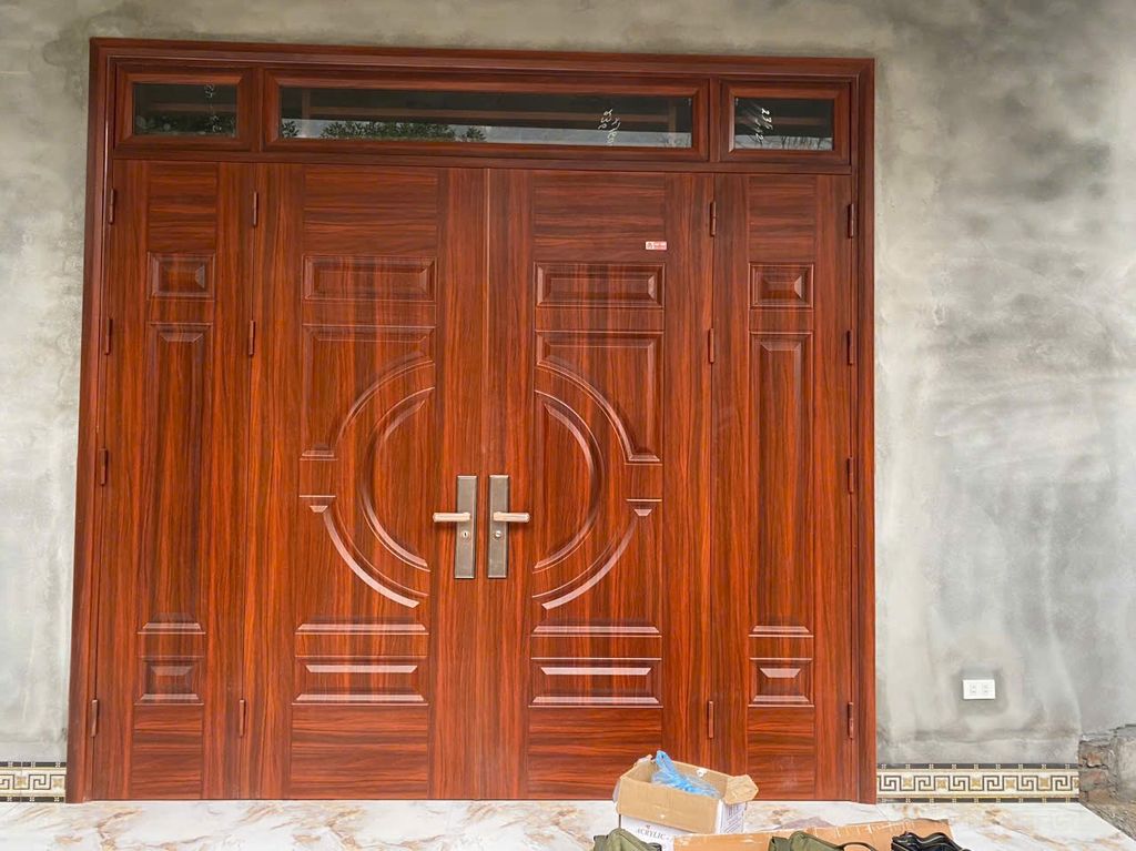 Công trình chú Hoan Cường - Miếu Môn - Chương Mỹ, màu Lim đen. Lắp đặt ngày 20,21/01/2025