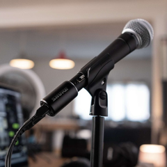 Micro Có Dây Hay Không Dây: Nên Chọn Loại Nào?