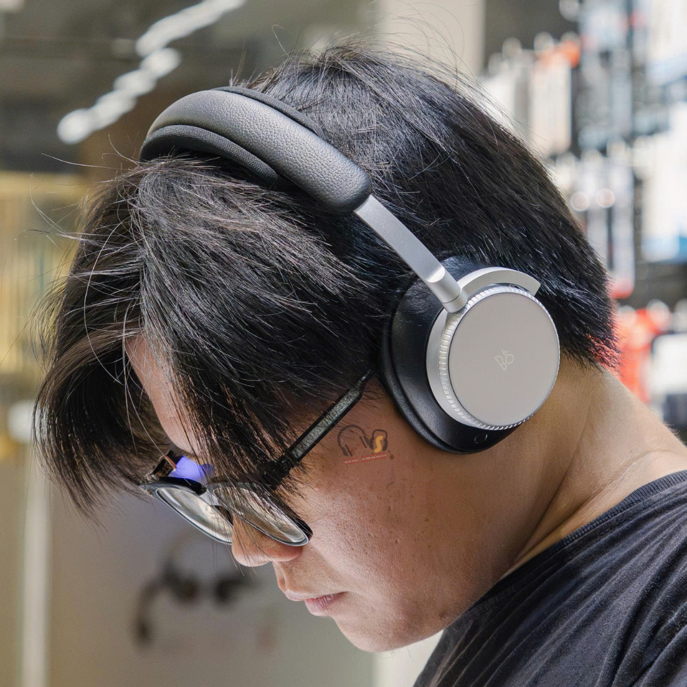 Trải Nghiệm 50 Triệu Đồng Trên Tai Beoplay H100 Có Thực Sự Xứng Đáng?