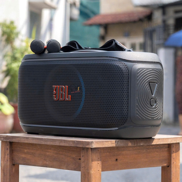 Chi tiết JBL On-The-Go 2: 100W công suất và 15 giờ chơi nhạc liên tục