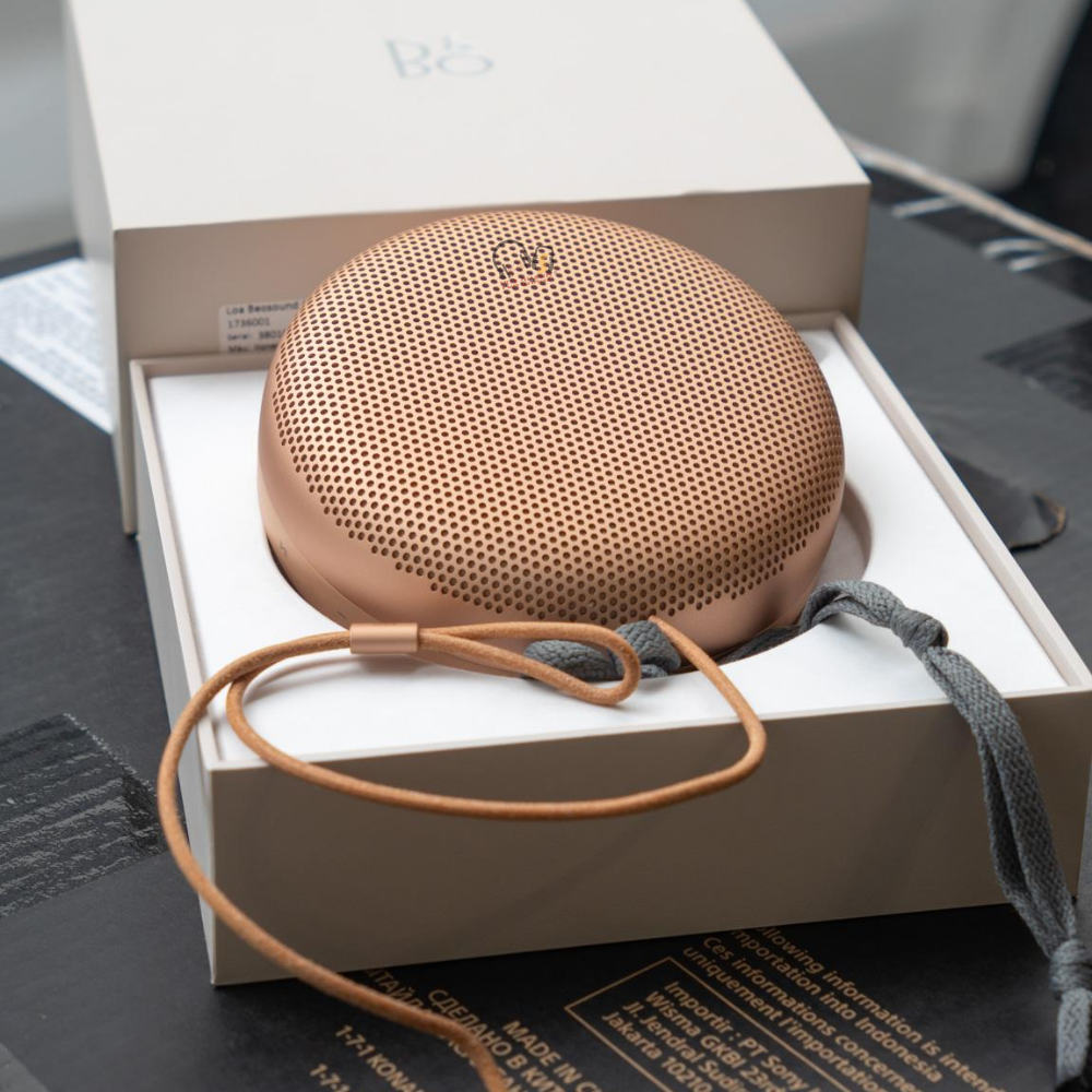 B&O Beosound A1 Gen 3: Chuẩn Mực Mới Cho Loa Di Động Hạng Sang