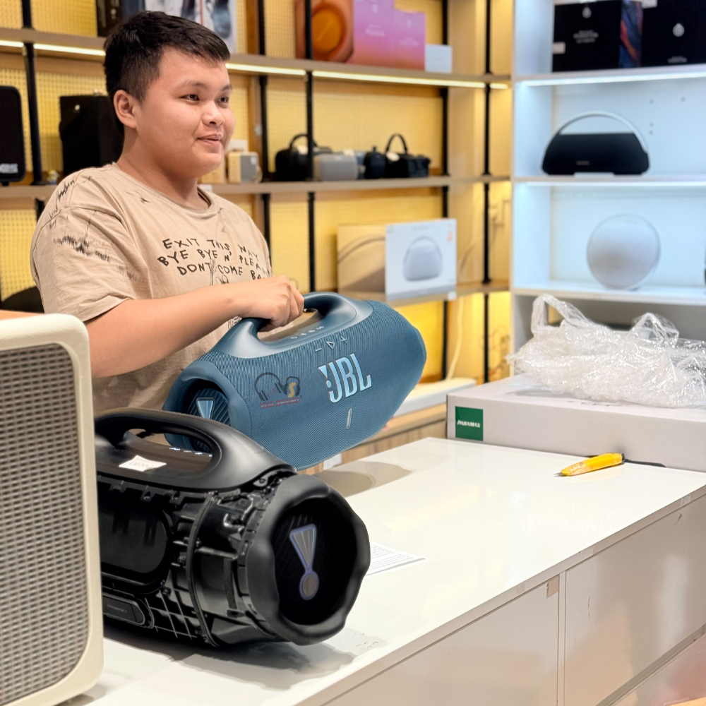 Khách chốt liền tay JBL Boombox 4 mới chính hãng
