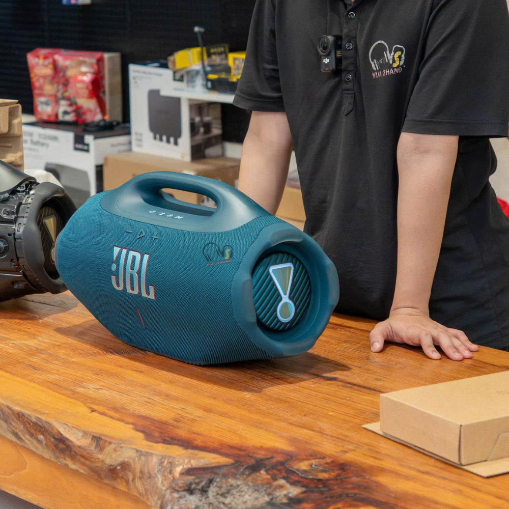 JBL Boombox 4 thống trị không gian với dải Bass uy lực