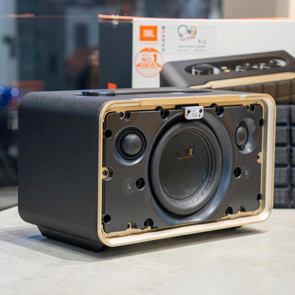 JBL Authentics 200 Đẳng Cấp Retro, Âm Bass Mạnh Mẽ Với Thân Nhỏ Gọn