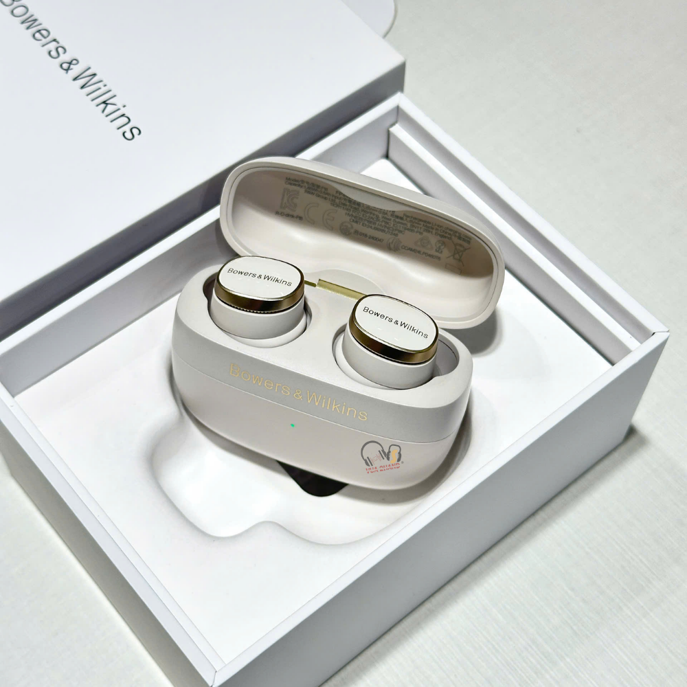 B&W Pi8 ngôi vương mới của phân khúc tai nghe True Wireless Hi-end