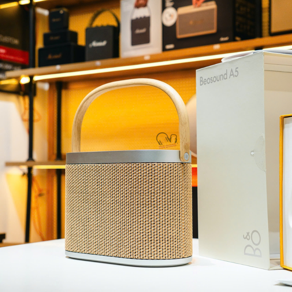 Review Bang&Olufsen Beosound A5 Mạnh Mẽ Ngoài Trời, Tinh Tế Trong Nhà