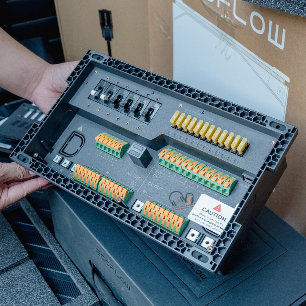 Tủ phân phối điện xe Campervan EcoFlow AC/DC Smart Distribution Panel