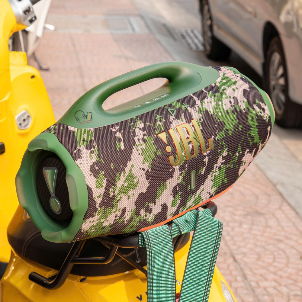 Phá đảo mọi cuộc vui với vũ khí hạng nặng JBL Boombox 4