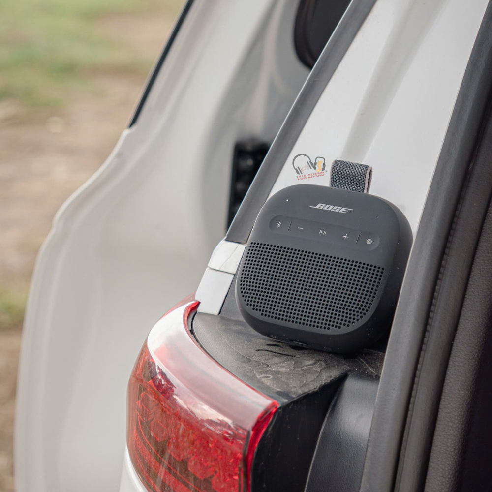 Chiến Binh Bỏ Túi Bose SoundLink Micro 2 Bass Sâu, Pin 12 Giờ