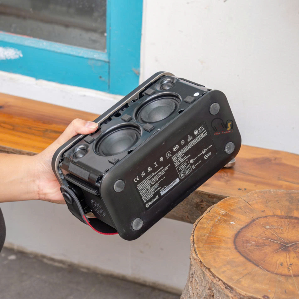 Tại sao Fender RIFF là chiếc loa Bluetooth 'ngầu' nhất năm 2025?