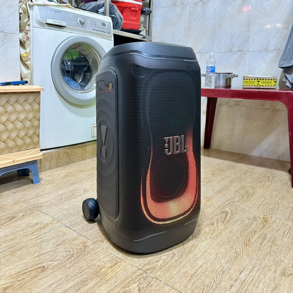 JBL PartyBox 330 Nâng Cấp Công Suất 280W Có Làm Nên Sự Khác Biệt?