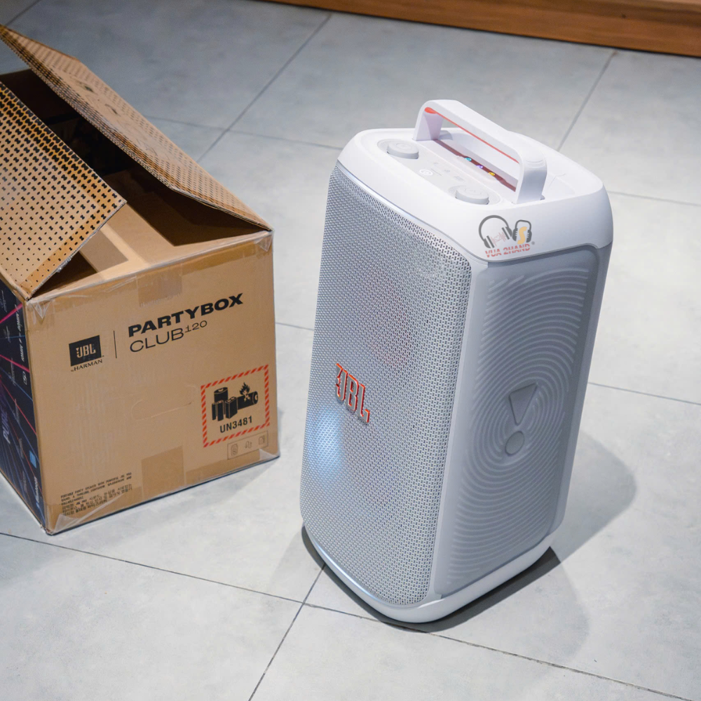 Siêu phẩm JBL Club 120 Bass cực căng, LED cực cháy, Pin tháo rời