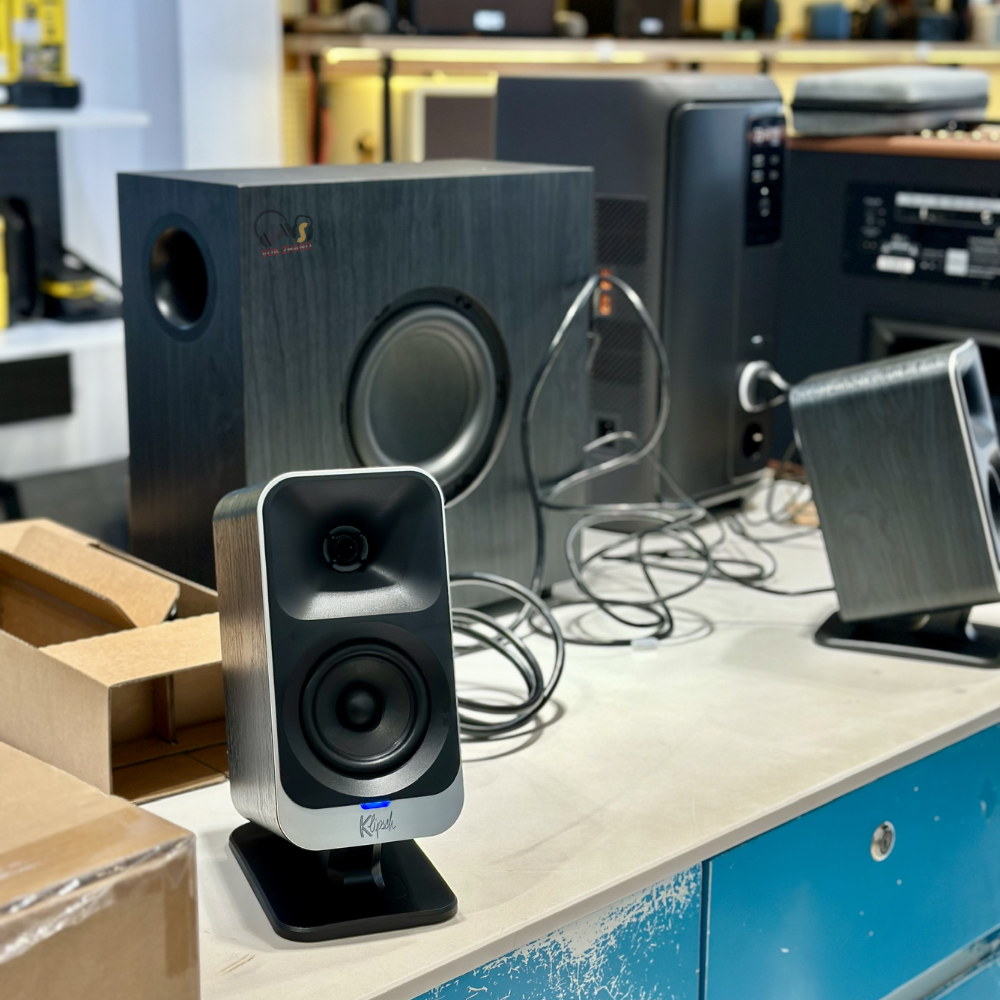 Chiến game và xem phim cực đỉnh với dàn loa Klipsch ProMedia Lumina