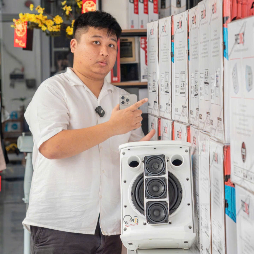 Tại sao PROEL FreeOneX là lựa chọn số 1 cho Karaoke gia đình và Picnic