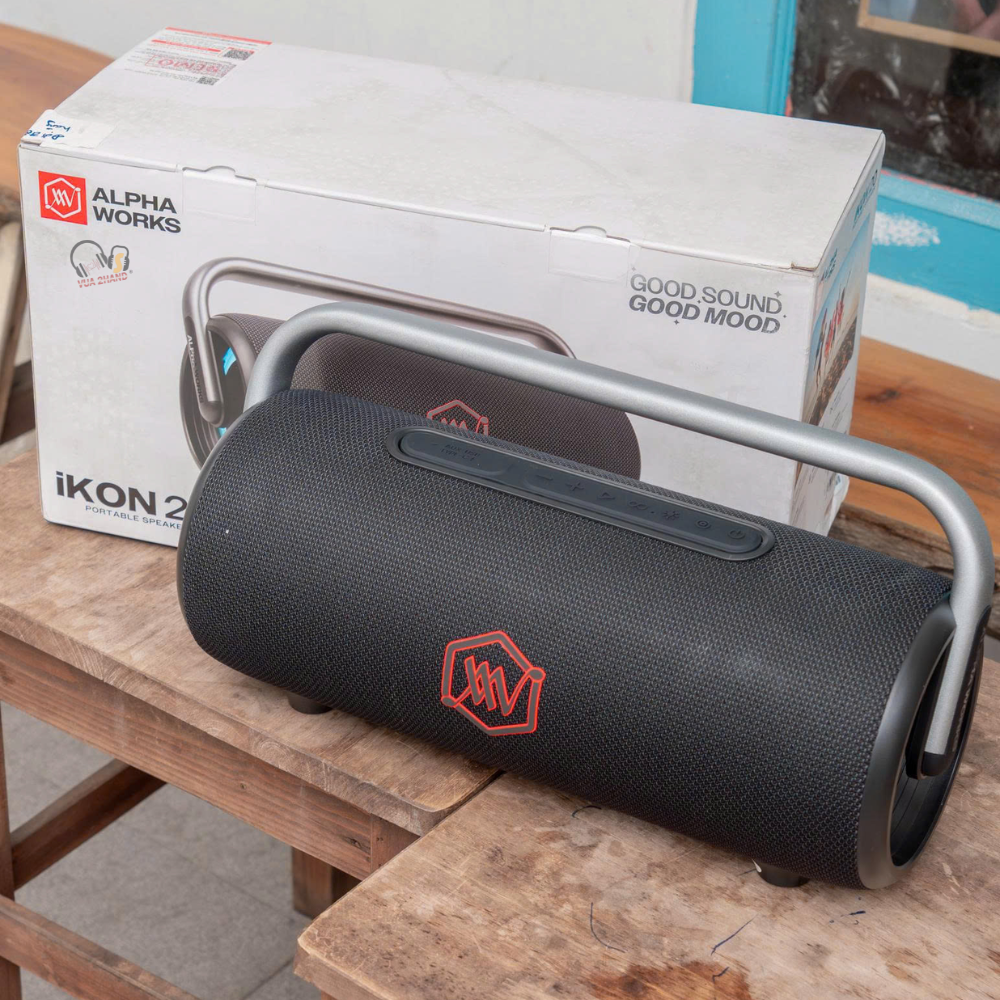 Alpha Works iKON 20 loa di động nhỏ mà có công suất cực đại đến 120W