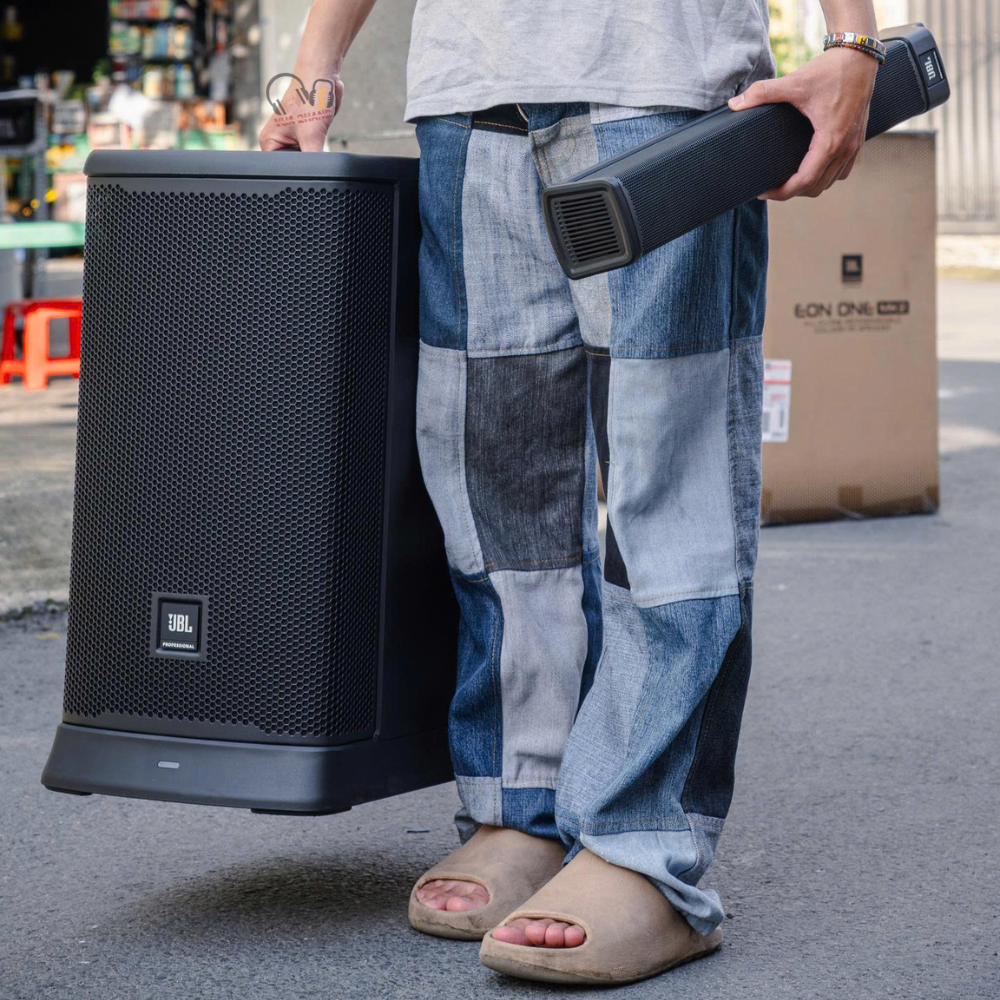 Review JBL Eon One MKII Hệ Thống PA Cột 1500W Có Pin, Chống Hú dbx